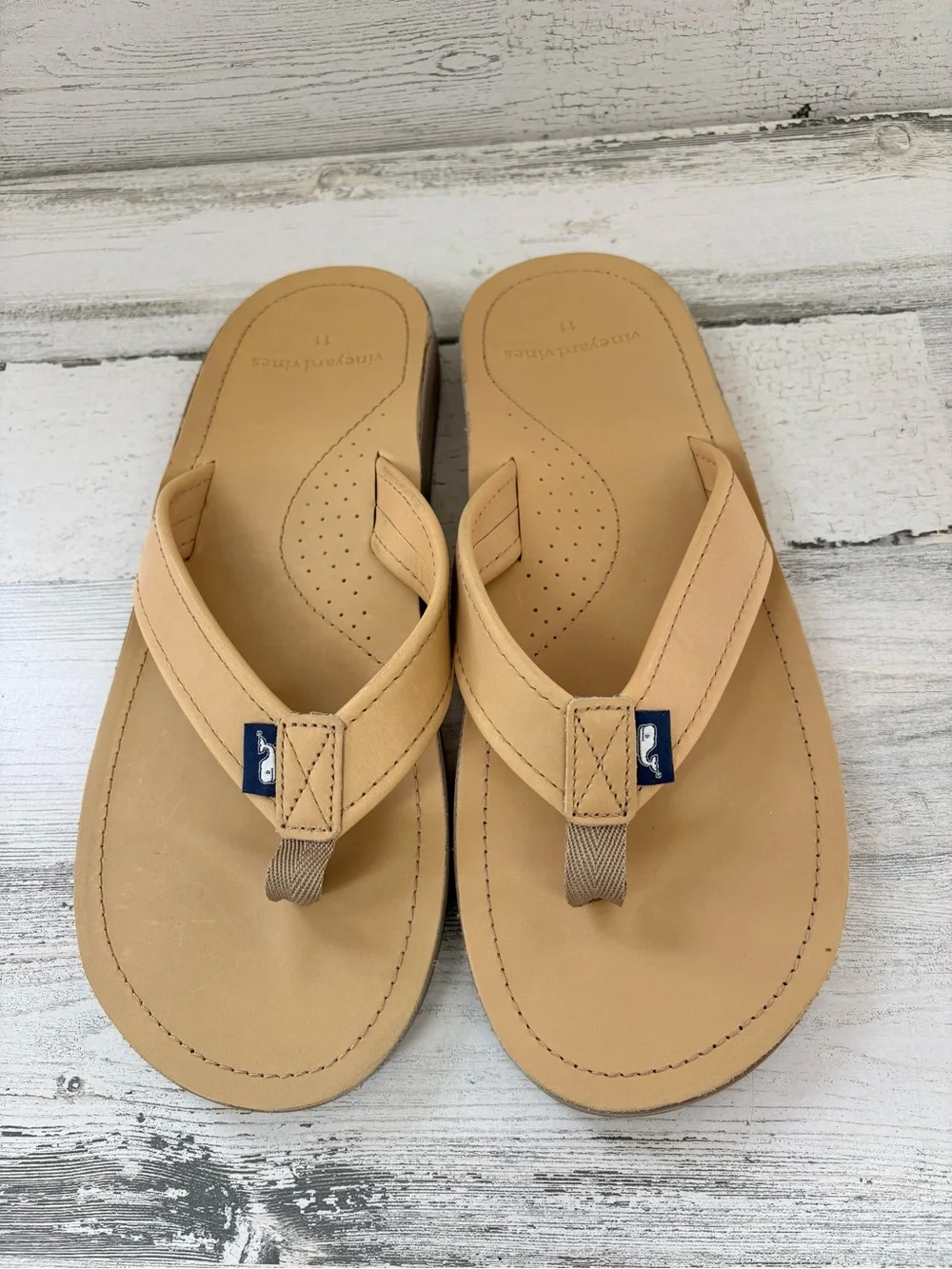 Vineyard Vines Men’s Size 11 Slip On Flip Flop Thong Sandals In Natural Tan